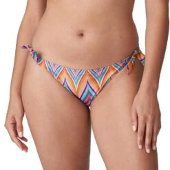 Titelseite 20 PrimaDonna Swim Kea 4010853 Bikini-Hüftslip Rainbow Paradise 38